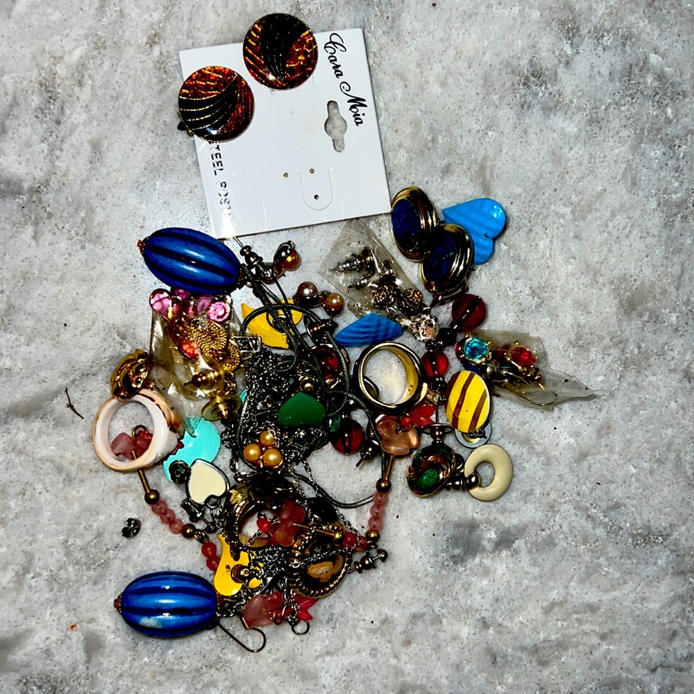 Cara Mia and miscellaneous vintage jewelry